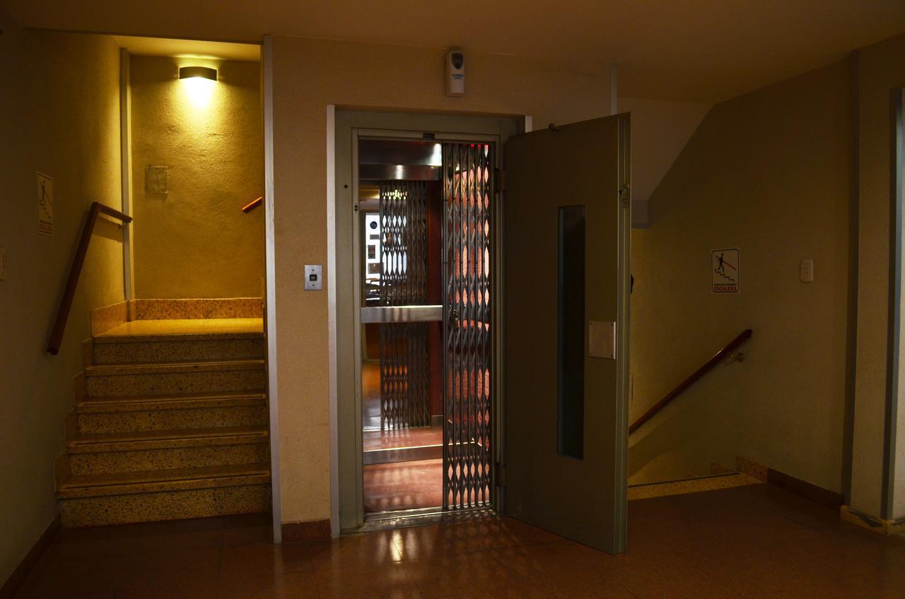 Hotel Huemul General Roca Exteriör bild