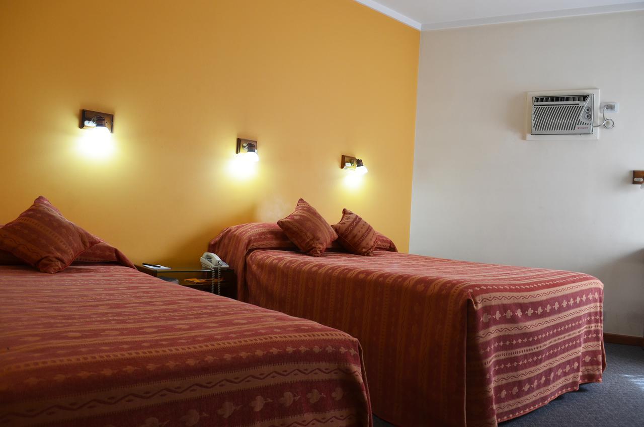 Hotel Huemul General Roca Exteriör bild