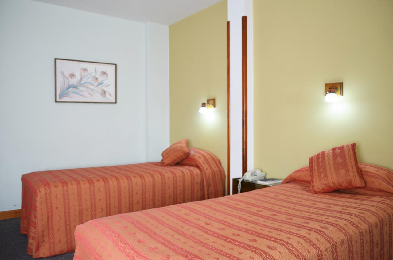 Hotel Huemul General Roca Exteriör bild